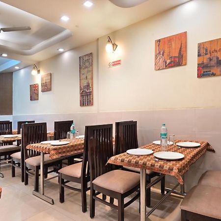Hotel Aster Inn New Delhi Exterior foto