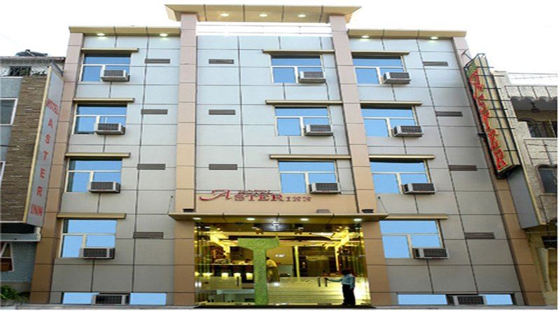 Hotel Aster Inn New Delhi Exterior foto