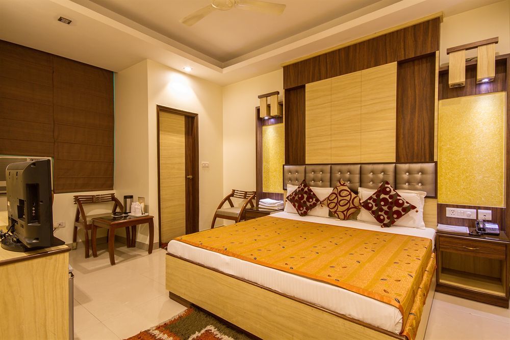 Hotel Aster Inn New Delhi Exterior foto