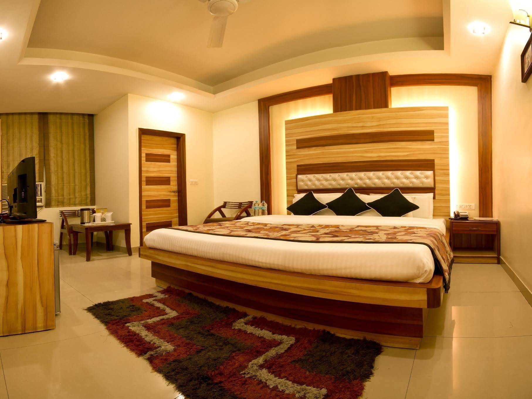 Hotel Aster Inn New Delhi Exterior foto
