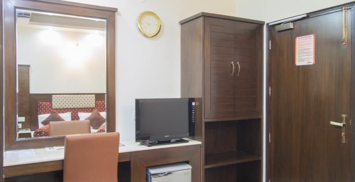 Hotel Aster Inn New Delhi Exterior foto