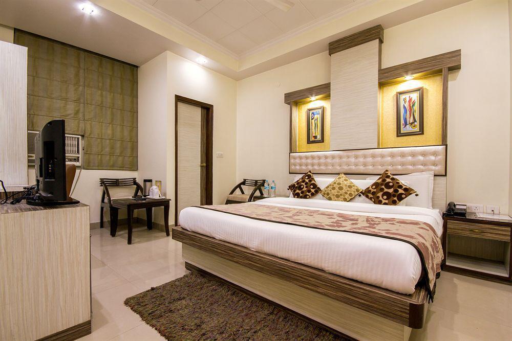 Hotel Aster Inn New Delhi Exterior foto